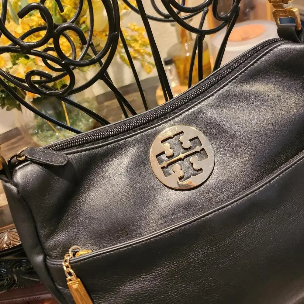 Tory burch leather shoulder bag